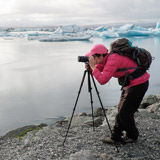 Vanessa en Islande vers un glacier